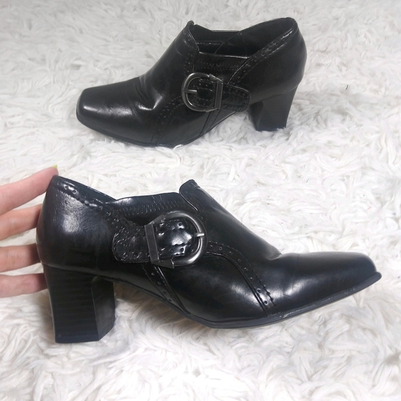 Nickles - black buckle square toe heeled booties - Picture 3 of 7